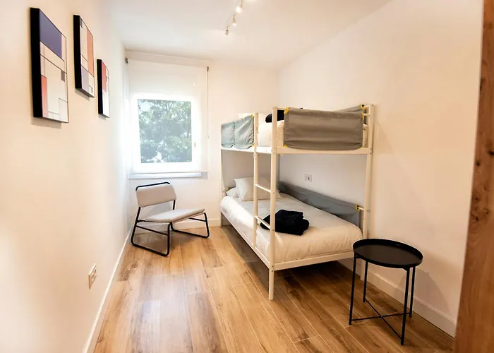 Amazimg At 200m From The Daire