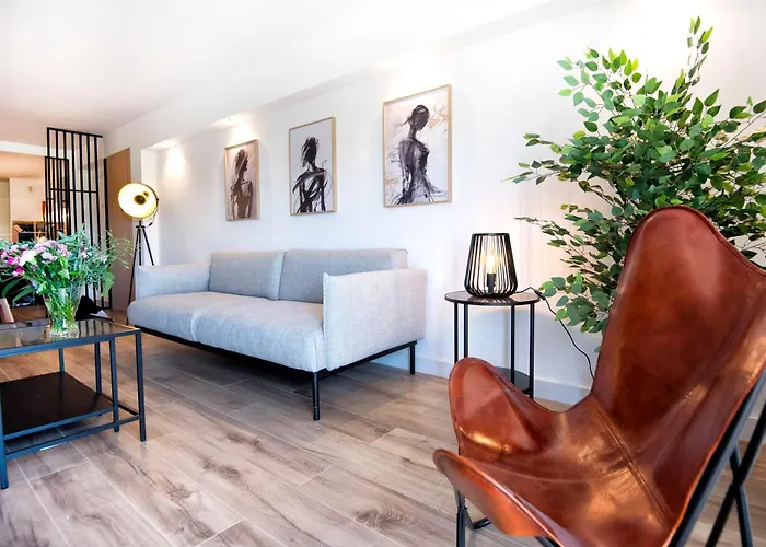 Amazimg At 200m From The Daire *